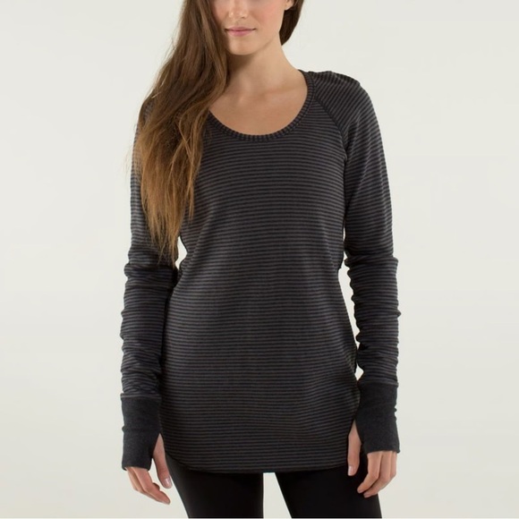 Lululemon Reversible Gray Striped Solid Gray Long Sleeve Top Size 6/8 - Picture 1 of 9